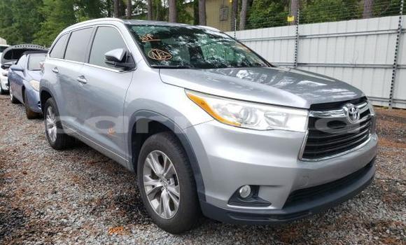 Buy New Toyota Highlander Silver Car in Badagry in Lagos State Buy New Toyota Highlander Silver Car in Badagry in Lagos State
