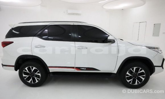 Buy Import Toyota Fortuner White Car in Import - Dubai in Abia State Buy Import Toyota Fortuner White Car in Import - Dubai in Abia State