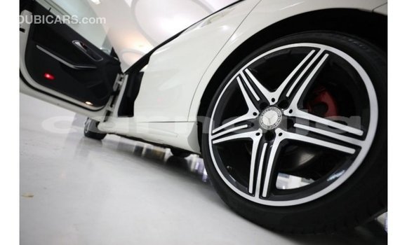 Acheter Import Voiture Mercedes-Benz 250 Blanc à Import - Dubai, État d'Abia Acheter Import Voiture Mercedes-Benz 250 Blanc à Import - Dubai, État d'Abia