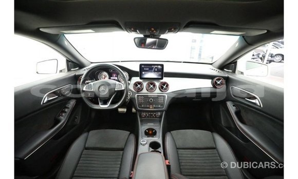 Acheter Import Voiture Mercedes-Benz 250 Blanc à Import - Dubai, État d'Abia Acheter Import Voiture Mercedes-Benz 250 Blanc à Import - Dubai, État d'Abia