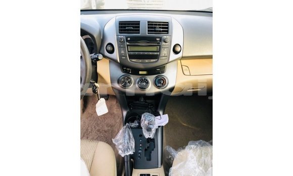 Acheter Import Utilitaire Toyota HiAce Rouge à Import - Dubai, État d'Abia Acheter Import Utilitaire Toyota HiAce Rouge à Import - Dubai, État d'Abia