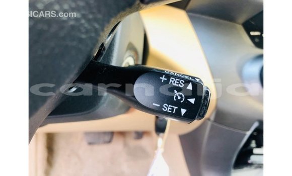 Acheter Import Utilitaire Toyota HiAce Rouge à Import - Dubai, État d'Abia Acheter Import Utilitaire Toyota HiAce Rouge à Import - Dubai, État d'Abia