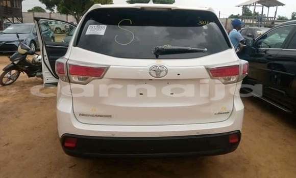 Acheter Neuf Voiture Toyota Highlander Blanc à Abakaliki, État d'Ebonyi Acheter Neuf Voiture Toyota Highlander Blanc à Abakaliki, État d'Ebonyi