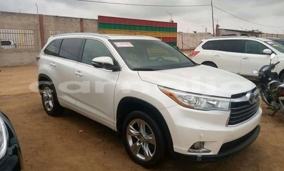 Acheter Neuf Voiture Toyota Highlander Blanc à Abakaliki, État d'Ebonyi Acheter Neuf Voiture Toyota Highlander Blanc à Abakaliki, État d'Ebonyi
