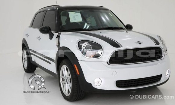 Buy Import MINI Cooper White Car in Import - Dubai in Abia State Buy Import MINI Cooper White Car in Import - Dubai in Abia State