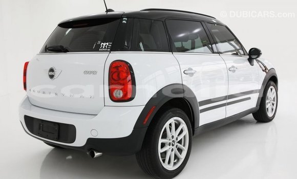 Buy Import MINI Cooper White Car in Import - Dubai in Abia State Buy Import MINI Cooper White Car in Import - Dubai in Abia State