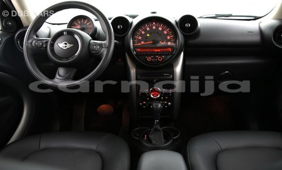 Buy Import MINI Cooper White Car in Import - Dubai in Abia State Buy Import MINI Cooper White Car in Import - Dubai in Abia State