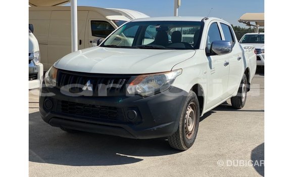 Buy Import Mitsubishi L200 White Car in Import - Dubai in Abia State Buy Import Mitsubishi L200 White Car in Import - Dubai in Abia State