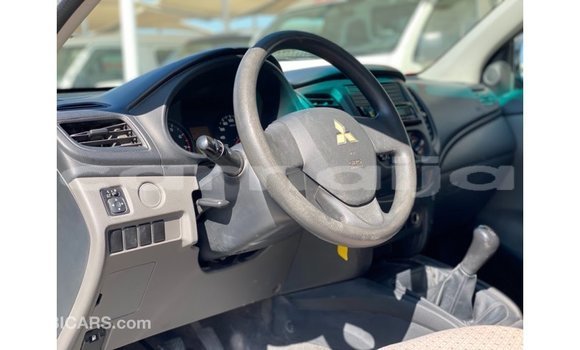 Buy Import Mitsubishi L200 White Car in Import - Dubai in Abia State Buy Import Mitsubishi L200 White Car in Import - Dubai in Abia State