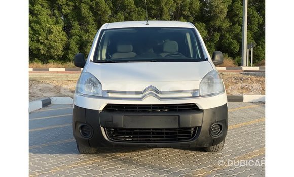 Acheter Import Voiture Citroen Berlingo Blanc à Import - Dubai, État d'Abia Acheter Import Voiture Citroen Berlingo Blanc à Import - Dubai, État d'Abia