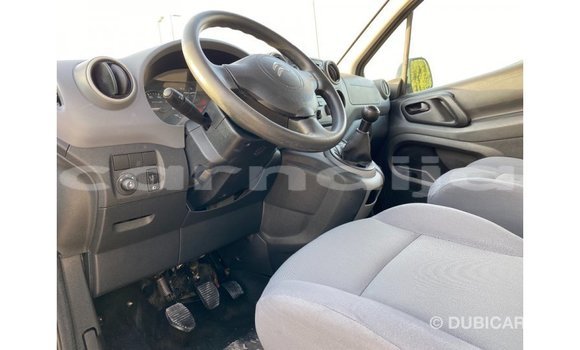 Acheter Import Voiture Citroen Berlingo Blanc à Import - Dubai, État d'Abia Acheter Import Voiture Citroen Berlingo Blanc à Import - Dubai, État d'Abia