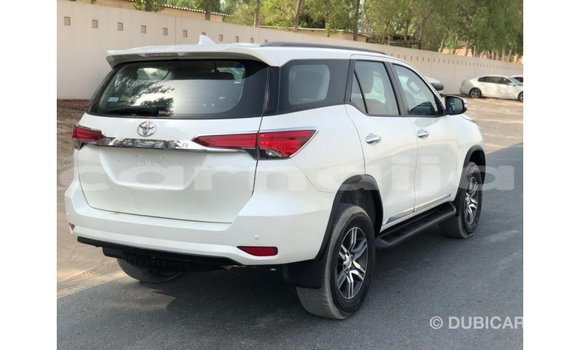 Buy Import Toyota Fortuner White Car in Import - Dubai in Abia State Buy Import Toyota Fortuner White Car in Import - Dubai in Abia State