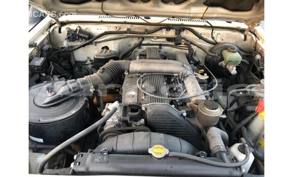 Acheter Import Voiture Toyota Land Cruiser Blanc à Import - Dubai, État d'Abia Acheter Import Voiture Toyota Land Cruiser Blanc à Import - Dubai, État d'Abia