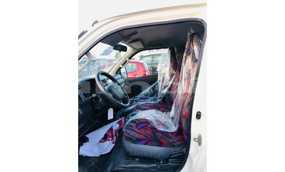 Buy Import Toyota Hiace White Car in Import - Dubai in Abia State Buy Import Toyota Hiace White Car in Import - Dubai in Abia State