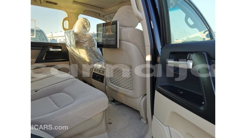 Big with watermark toyota land cruiser abia state import dubai 10183