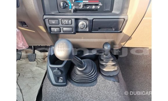 Acheter Import Voiture Toyota Land Cruiser Blanc à Import - Dubai, État d'Abia Acheter Import Voiture Toyota Land Cruiser Blanc à Import - Dubai, État d'Abia