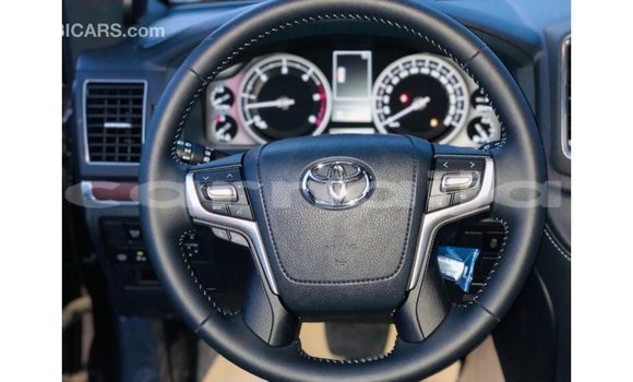 Buy Import Toyota DA Black Truck in Import - Dubai in Abia State Buy Import Toyota DA Black Truck in Import - Dubai in Abia State