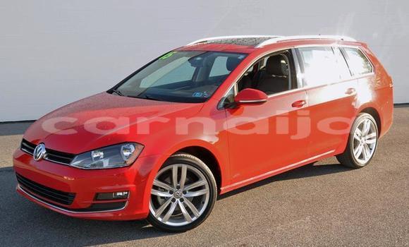 Acheter Import Voiture Volkswagen Golf Sportsvan Rouge à Ville de Festac, État de Lagos Acheter Import Voiture Volkswagen Golf Sportsvan Rouge à Ville de Festac, État de Lagos