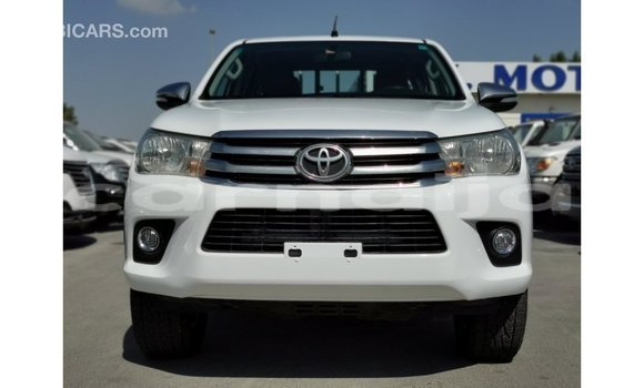 Buy Import Toyota Hilux White Car in Import - Dubai in Abia State Buy Import Toyota Hilux White Car in Import - Dubai in Abia State