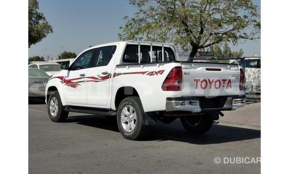 Buy Import Toyota Hilux White Car in Import - Dubai in Abia State Buy Import Toyota Hilux White Car in Import - Dubai in Abia State