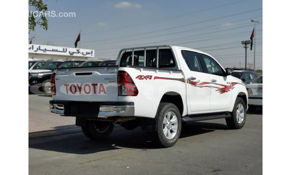Buy Import Toyota Hilux White Car in Import - Dubai in Abia State Buy Import Toyota Hilux White Car in Import - Dubai in Abia State
