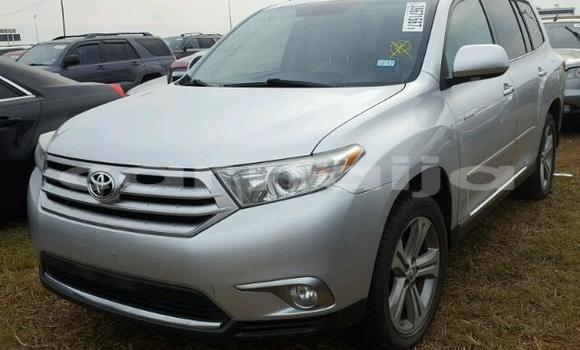 Buy Used Toyota Highlander Silver Car in Lagos in Lagos State