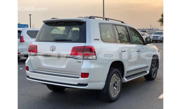 Buy Import Toyota Land Cruiser White Car in Import - Dubai in Abia State Buy Import Toyota Land Cruiser White Car in Import - Dubai in Abia State