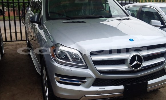 Acheter Occasion Voiture Mercedes-Benz ML–Class Gris à Abuja, État de Lagos Acheter Occasion Voiture Mercedes-Benz ML–Class Gris à Abuja, État de Lagos