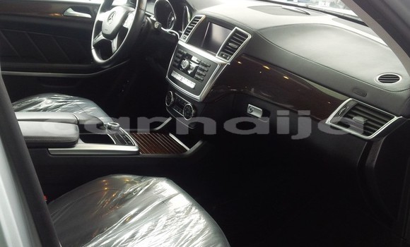 Acheter Occasion Voiture Mercedes-Benz ML–Class Gris à Abuja, État de Lagos Acheter Occasion Voiture Mercedes-Benz ML–Class Gris à Abuja, État de Lagos