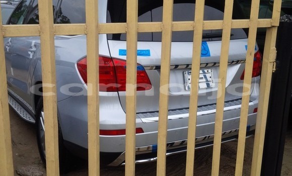 Acheter Occasion Voiture Mercedes-Benz ML–Class Gris à Abuja, État de Lagos Acheter Occasion Voiture Mercedes-Benz ML–Class Gris à Abuja, État de Lagos