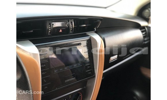 Acheter Import Voiture Toyota Fortuner Blanc à Import - Dubai, État d'Abia Acheter Import Voiture Toyota Fortuner Blanc à Import - Dubai, État d'Abia