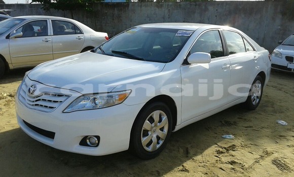 Buy Used Toyota Camry White Car in Lagos in Lagos State