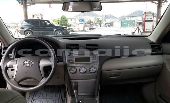 Acheter Occasion Voiture Toyota Camry Blanc à Lagos, État de Lagos Acheter Occasion Voiture Toyota Camry Blanc à Lagos, État de Lagos