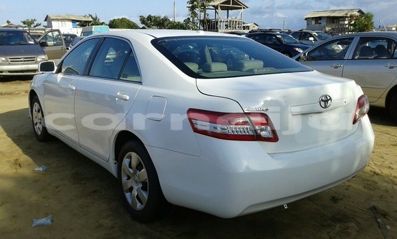 Acheter Occasion Voiture Toyota Camry Blanc à Lagos, État de Lagos Acheter Occasion Voiture Toyota Camry Blanc à Lagos, État de Lagos