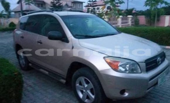 Acheter Occasion Voiture Toyota RAV4 Gris à Lagos, État de Lagos Acheter Occasion Voiture Toyota RAV4 Gris à Lagos, État de Lagos