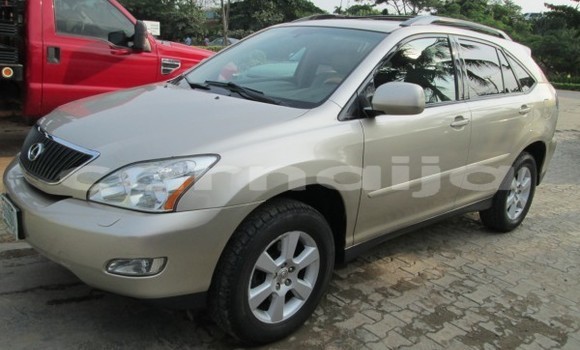 Acheter Occasion Voiture Lexus RX 330 Gris à Lagos, État de Lagos Acheter Occasion Voiture Lexus RX 330 Gris à Lagos, État de Lagos