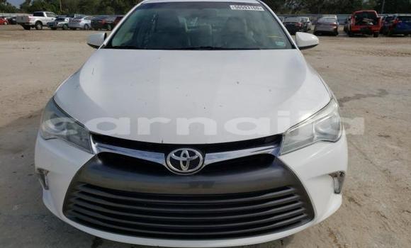 Acheter Import Voiture Toyota Camry Blanc à Abuja, État de Lagos