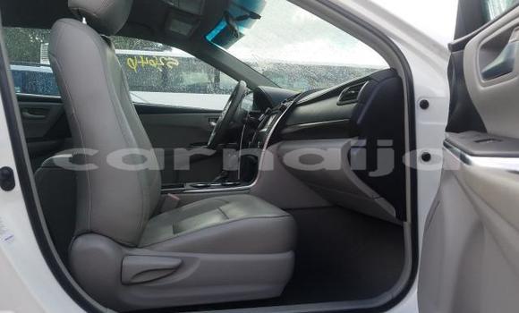 Acheter Import Voiture Toyota Camry Blanc à Abuja, État de Lagos Acheter Import Voiture Toyota Camry Blanc à Abuja, État de Lagos