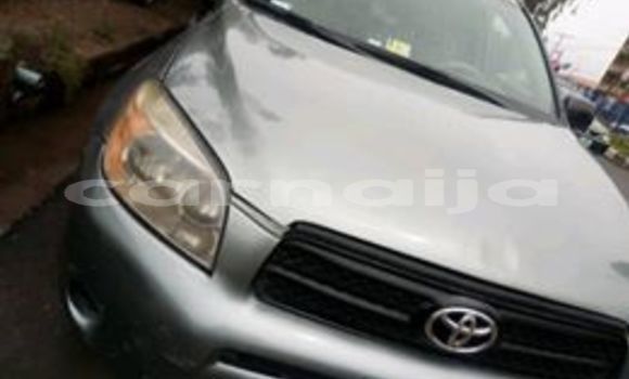 Acheter Occasion Voiture Toyota RAV4 Gris à Lagos, État de Lagos Acheter Occasion Voiture Toyota RAV4 Gris à Lagos, État de Lagos