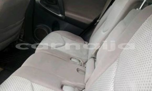 Acheter Occasion Voiture Toyota RAV4 Gris à Lagos, État de Lagos Acheter Occasion Voiture Toyota RAV4 Gris à Lagos, État de Lagos