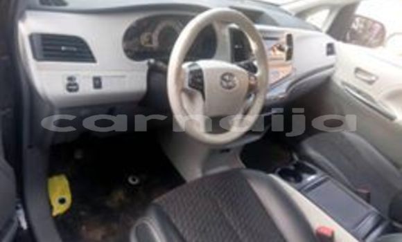 Acheter Occasion Voiture Toyota Sienna Noir à Lagos, État de Lagos Acheter Occasion Voiture Toyota Sienna Noir à Lagos, État de Lagos