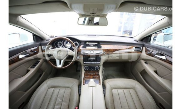 Buy Import Mercedes‒Benz 1117 White Truck in Import - Dubai in Abia State Buy Import Mercedes‒Benz 1117 White Truck in Import - Dubai in Abia State