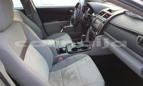 Acheter Import Voiture Toyota Camry Blanc à Abuja, État de Lagos Acheter Import Voiture Toyota Camry Blanc à Abuja, État de Lagos