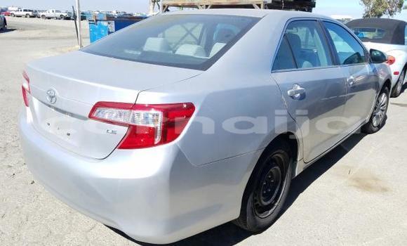 Acheter Import Voiture Toyota Camry Blanc à Abuja, État de Lagos Acheter Import Voiture Toyota Camry Blanc à Abuja, État de Lagos