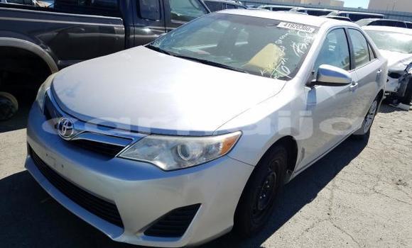 Acheter Import Voiture Toyota Camry Blanc à Abuja, État de Lagos Acheter Import Voiture Toyota Camry Blanc à Abuja, État de Lagos