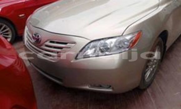 Acheter Occasion Voiture Toyota Camry Beige à Lagos, État de Lagos Acheter Occasion Voiture Toyota Camry Beige à Lagos, État de Lagos