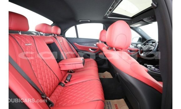 Buy Import Mercedes‒Benz 1117 Black Truck in Import - Dubai in Abia State Buy Import Mercedes‒Benz 1117 Black Truck in Import - Dubai in Abia State