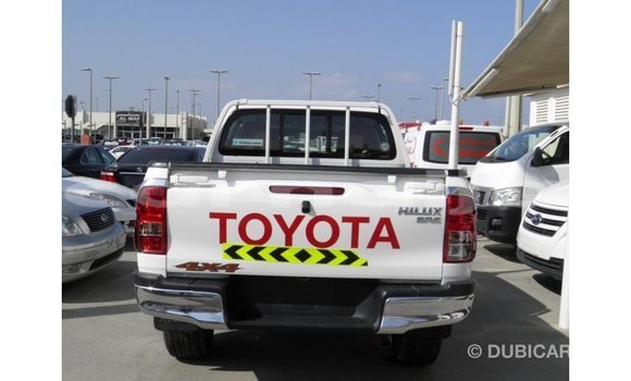 Buy Import Toyota Hilux White Car in Import - Dubai in Abia State Buy Import Toyota Hilux White Car in Import - Dubai in Abia State