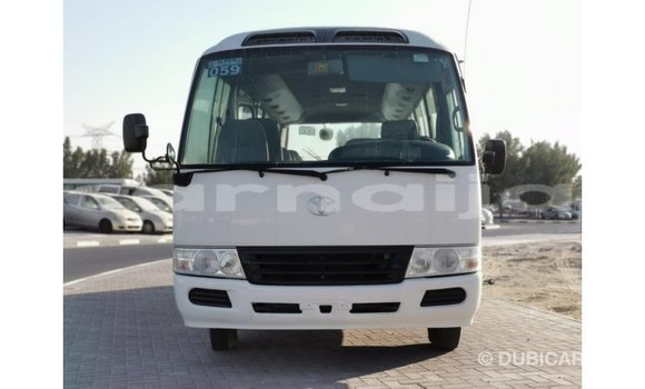 Acheter Import Voiture Toyota Coaster Blanc à Import - Dubai, État d'Abia Acheter Import Voiture Toyota Coaster Blanc à Import - Dubai, État d'Abia