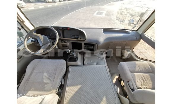 Acheter Import Voiture Toyota Coaster Blanc à Import - Dubai, État d'Abia Acheter Import Voiture Toyota Coaster Blanc à Import - Dubai, État d'Abia